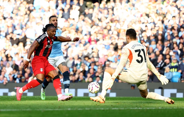 Arsenal, Man City ngược dòng thắng đậm trên sân nhà- Ảnh 6.